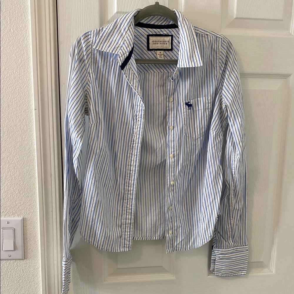 Abercrombie & Fitch Blue and White Striped Button Down Shirt